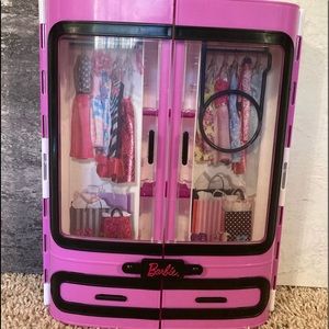 Barbie Closet! Gently used! In great condition!